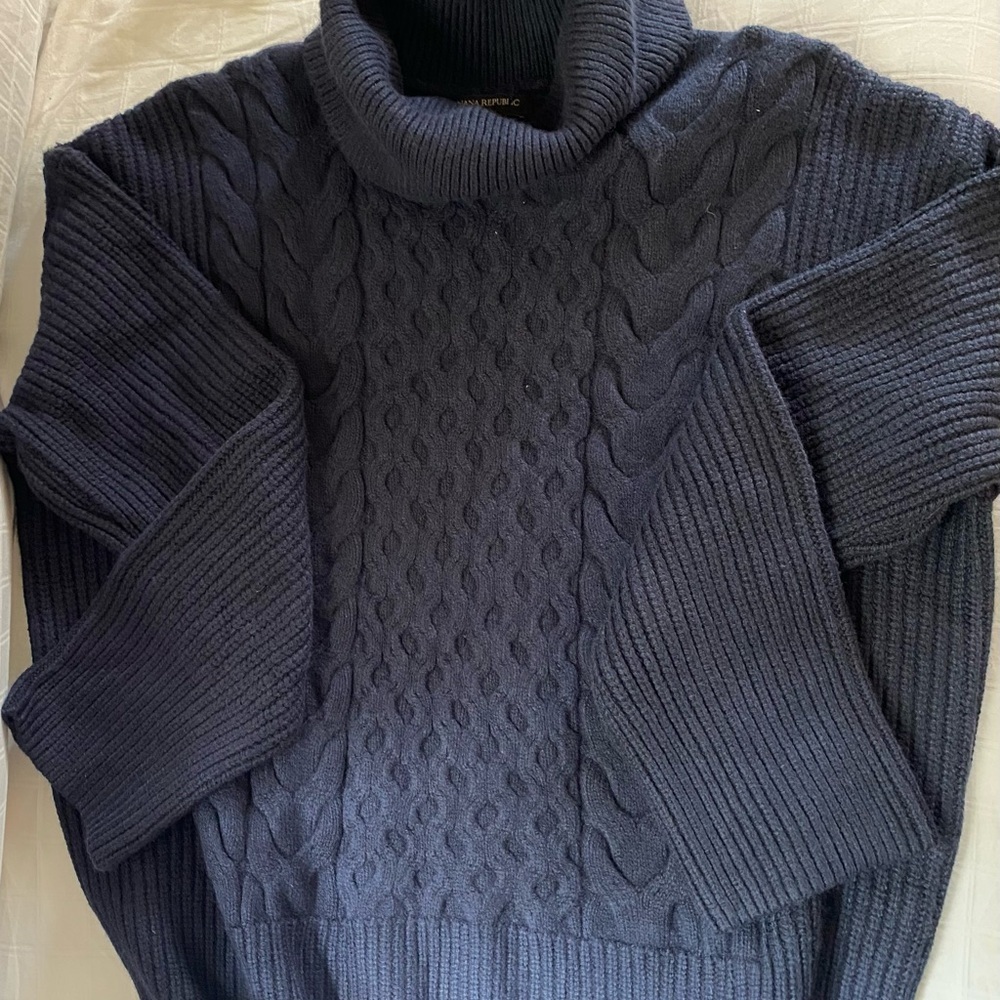 Banana Republic Dark Blue Turtleneck Sweater size large